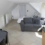 別荘 Au Jardin Du Trieu Pecq