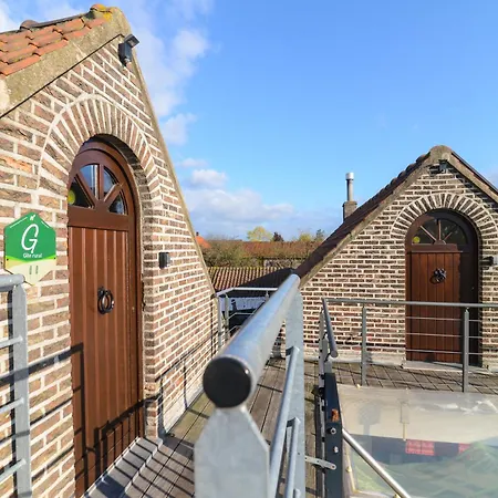 Au Jardin Du Trieu Holiday home Pecq