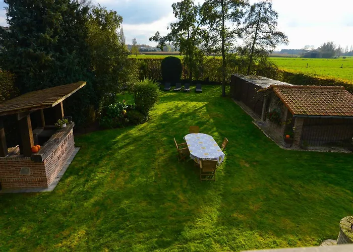 Holiday home Au Jardin Du Trieu Pecq